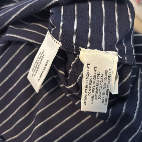 Cutter & Buck NWT women’s blue striped button down shirt size medium - Picture 9 of 9